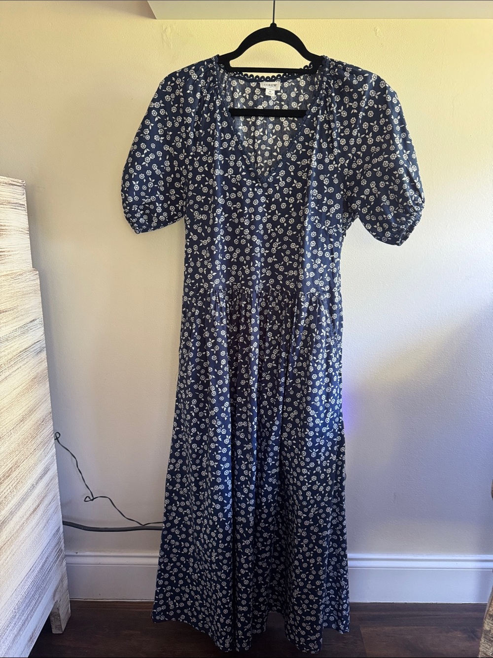 J. Crew navy Floral Puff-Sleeve Maxi Dress, size 6 , used like new